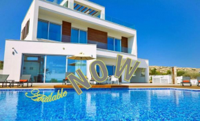 Sea Pearl Luxury Beachfront Villas